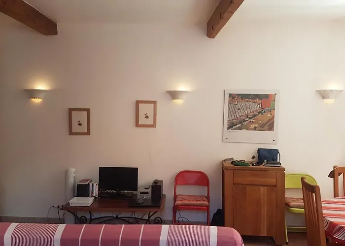Appartement De Charme à 50m De La De Sable *