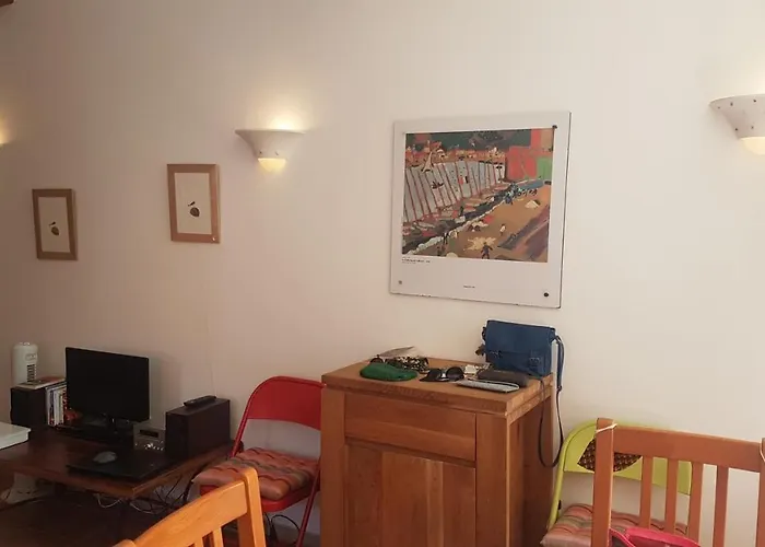 Appartement De Charme à 50m De La De Sable *
