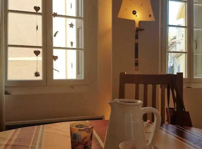 Appartement De Charme à 50m De La De Sable *
