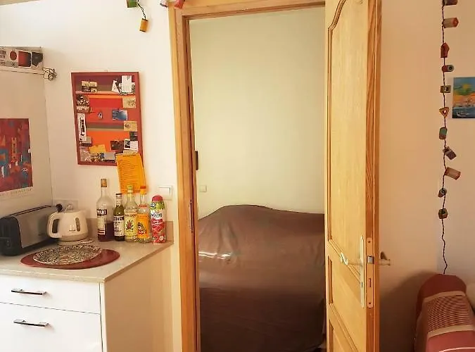 Appartement De Charme à 50m De La De Sable